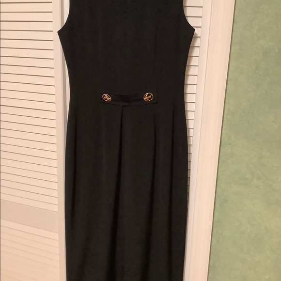 Vintage Pierre Balmain black dress - Picture 10 of 11